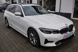 BMW 320 3 Touring 320 d Sport Line Bild 3