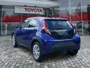 Toyota Aygo X 1.0 5TRG BUSINESS EDITION *Komfort Paket* Bild 3