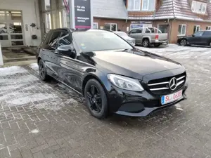 Mercedes-Benz C 220 220dT Avantgarde  9G-Tr./Vollleder/Business-Plus-P