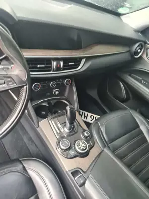 Alfa Romeo Stelvio Super Q4 LUSSO // 20 ZOLL LUSSO FELGEN Bild 2