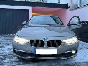 BMW 320 320d Touring Luxury Line