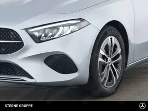 Mercedes-Benz A 200 A 200 Progressive TOP gepflegt LED SHZ Kam MBUX Bild 3