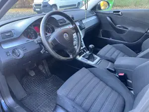 Volkswagen Passat Variant 2.0 FSI Sportline Bild 5