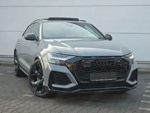 Audi RS Q8 (Nardograu/Ceramic/360 Kamera)