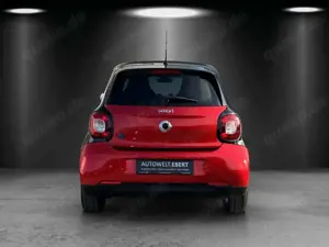 smart forFour EQ forfour FALTDACH Passion SHZ Premium Navi DAB Bild 4