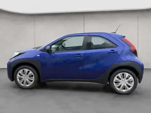 Toyota Aygo X X Business Edition mit Komfort Paket Bild 2