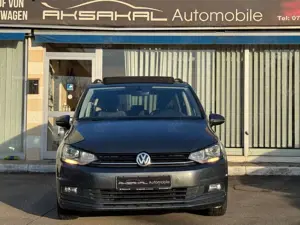 Volkswagen Touran 2.0 TDI*DSG*Panoramadach*NAVI*RFK*PDC* Bild 3