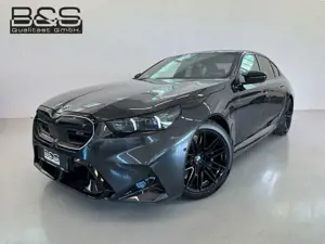 BMW M5 Limousine Basis ACC,HUD,PANO,BW,360,CARBON