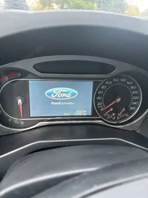 Ford Mondeo Trend Bild 5