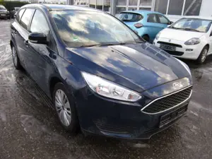 Ford Focus Turnier 1.0 EcoBoost Start-Stopp-System Trend, AHK Bild 3