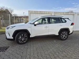 Toyota RAV 4 RAV 4 2.5 4x2 Hybrid BE Navi Allwetter Garantie
