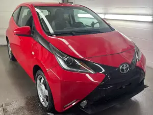 Toyota Aygo x-play touch*TEMPOMAT*RÜCKFAHRCAM*