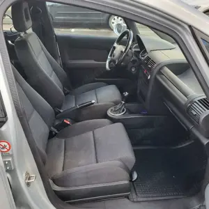 Audi A2 A2 1.4 TDI 90 PS- ich muss weg! Bild 5