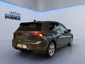 Volkswagen Golf VIII 1.5 TSI LIFE +*LED PLUS*+NAVI+SITZHZG+ Bild 2