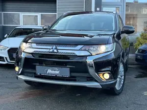 Mitsubishi Outlander Plus 4WD*XENON*SHZ*PDC*LED*AHK*