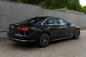 Audi A8 3.0 TDI clean diesel quattro