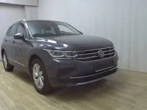 Volkswagen Tiguan 2.0 TSI 4M Elegance Matrix StandHzg Ahk Bild 3