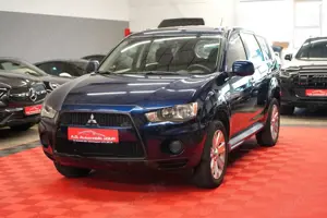 Mitsubishi Outlander 2.0 2WD 2.Hand*Klimaaut*Sitzh*AUX*