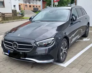 Mercedes-Benz E 300 E 300 e T 9G-TRONIC Avantgarde