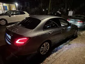 Mercedes-Benz C 300 9G-TRONIC Avantgarde