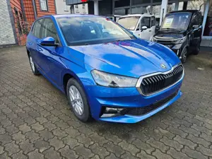 Skoda Fabia 1.0 TSI 130 JAHRE SKODA+KAMERA+5J.GARANTIE Bild 2