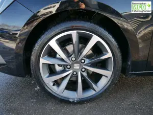 SEAT Leon Sportstourer FR 2.0 TDI DSG Kombi DSG*KAMERA*AH... Bild 4
