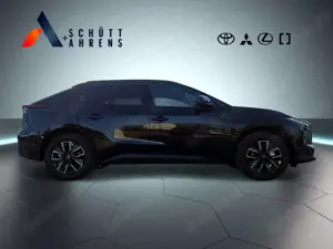 Toyota bZ4X Teamplayer Spurhalteass. Temp SHZ Keyless Totwinke Bild 5