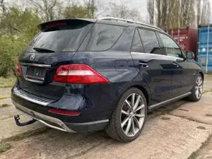 Mercedes-Benz ML 350 ML 350 BlueTEC 4MATIC 7G-TRONIC