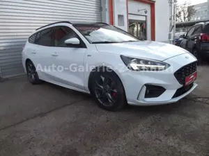 Ford Focus Turnier ST-Line X Autom, Navi, LED