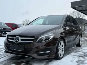 Mercedes-Benz B 250 AUTOMATIK LED PANO HK LEDER NAVI