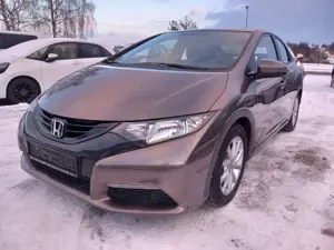 Honda Civic 1.4 Comfort *wenig Kilometer* Bild 2