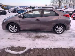 Honda Civic 1.4 Comfort *wenig Kilometer* Bild 3