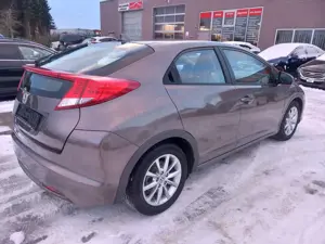 Honda Civic 1.4 Comfort *wenig Kilometer* Bild 5