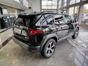 Dacia Duster Journey mild Hybrid 140 WINTER-PLUS-PAKET Bild 4