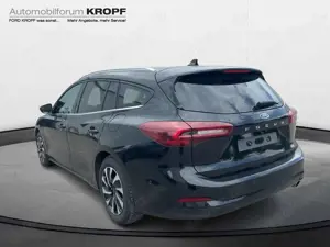Ford Focus Turnier Titanium Garantie 4 J./100.000kmGJR Bild 3