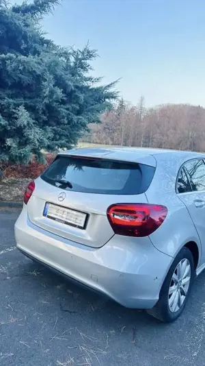 Mercedes-Benz A 180 A 180 D