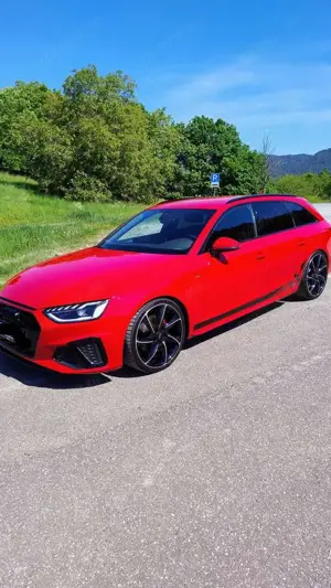 Audi A4 Avant 40 TFSI S tronic line