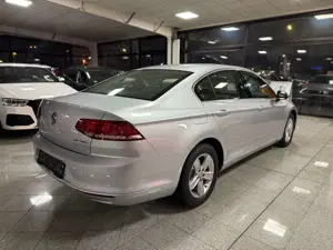 Volkswagen Passat Lim. Comfortline BMT/Start-Stopp Bild 5