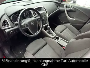 Opel Astra J 1.4 Sports Tourer Edition Motor qualmt ! Bild 4