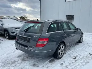 Mercedes-Benz C 220 CDI Blueefficiency NAVI/PDC/SHZ Bild 3