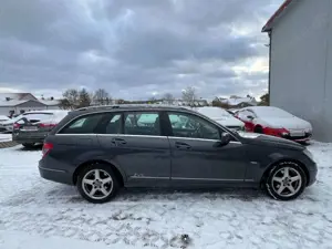 Mercedes-Benz C 220 CDI Blueefficiency NAVI/PDC/SHZ Bild 2