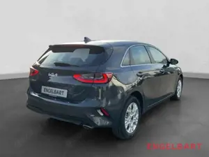 Kia Ceed / cee'd Vision Automatik 1.5T Komfort+-Paket Bild 4