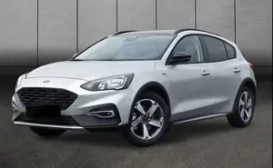 Ford Focus ACTIVE 1.0 EcoBoost 1. Hand 8-fach Bereift