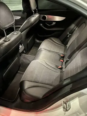Mercedes-Benz C 250 (BlueTEC) d 7G-TRONIC Bild 2