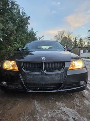 BMW 320 d E90 Limo| Automatik | Pano| TÜV 06/27 Bild 2