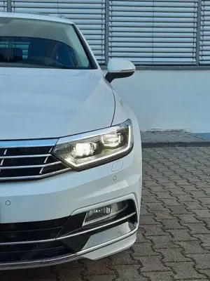 Volkswagen Passat Variant Passat 2.0TDI/190PS/DSG/4M/R-Line/Pano/VirtualC.