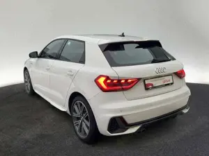 Audi A1 40 TFSI S line S tronic Navi virtua Bild 3