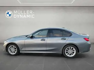 BMW 320 d LIMOUSINE HUD DRIVING ASSIST SHZ Bild 3