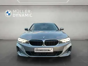 BMW 320 d LIMOUSINE HUD DRIVING ASSIST SHZ Bild 2