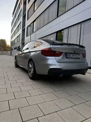 BMW 335 335i xDrive Sport-Aut. Sport Line Bild 3